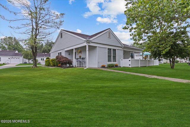 917A Liverpool Circle, Manchester, NJ 08759