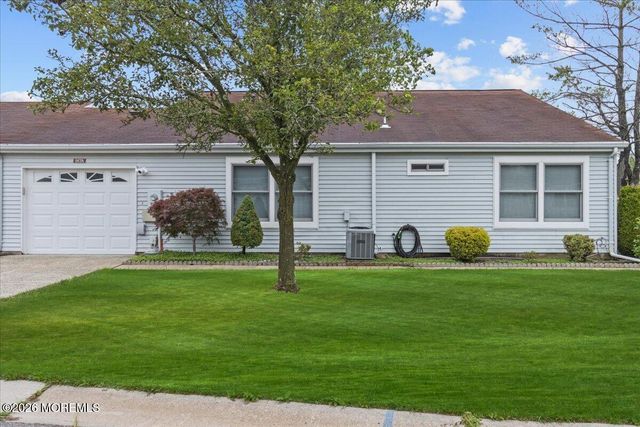 917A Liverpool Circle, Manchester, NJ 08759