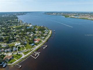 2520 RIVERSIDE DRIVE E, Bradenton, FL 34208