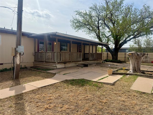 112 S Franklin Avenue, Aspermont, TX 79502