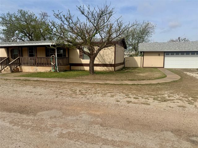112 S Franklin Avenue, Aspermont, TX 79502