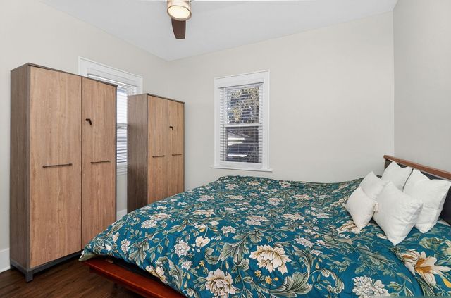 24 S Huffman Street, Naperville, IL 60540