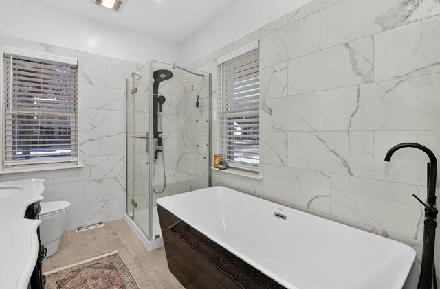 24 S Huffman Street, Naperville, IL 60540