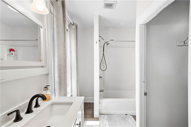 574 Central Avenue, Pawtucket, RI 02861