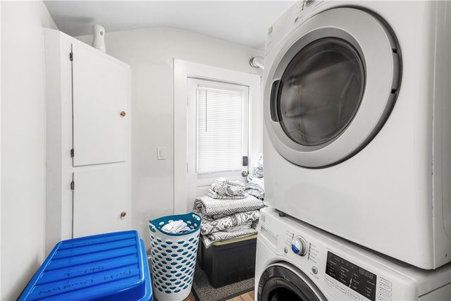 574 Central Avenue, Pawtucket, RI 02861