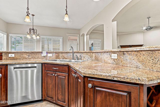 1201 CALLE LAGO Drive, El Paso, TX 79912