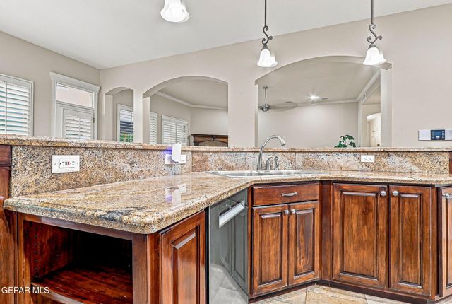 1201 CALLE LAGO Drive, El Paso, TX 79912