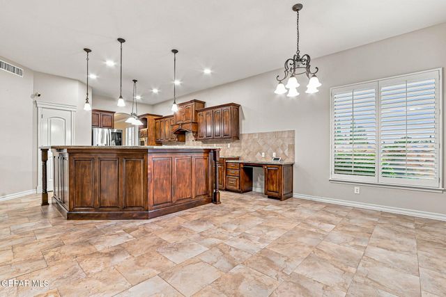 1201 CALLE LAGO Drive, El Paso, TX 79912