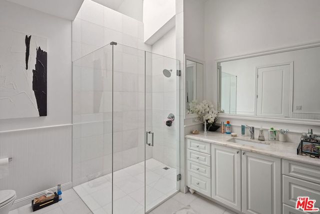 2415 S Beverly Drive, Los Angeles, CA 90034