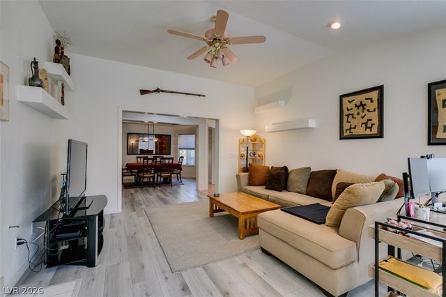 7813 Waterfalls Avenue, Las Vegas, NV 89128