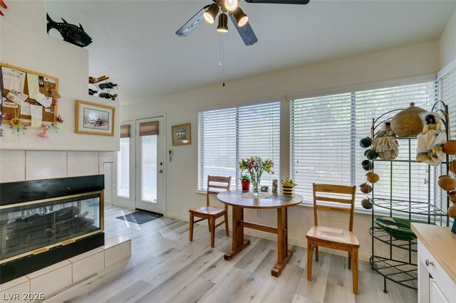 7813 Waterfalls Avenue, Las Vegas, NV 89128