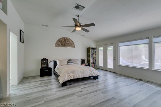7813 Waterfalls Avenue, Las Vegas, NV 89128