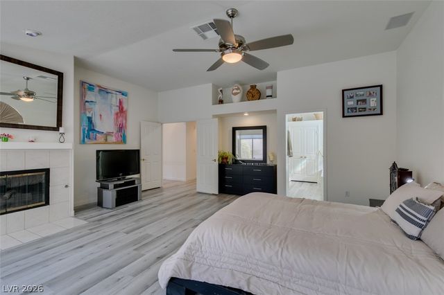 7813 Waterfalls Avenue, Las Vegas, NV 89128