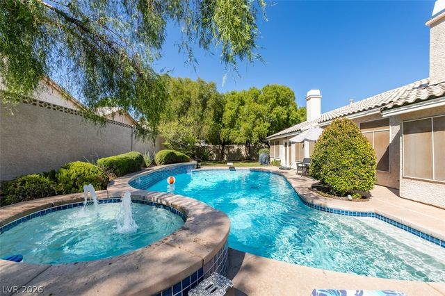 7813 Waterfalls Avenue, Las Vegas, NV 89128