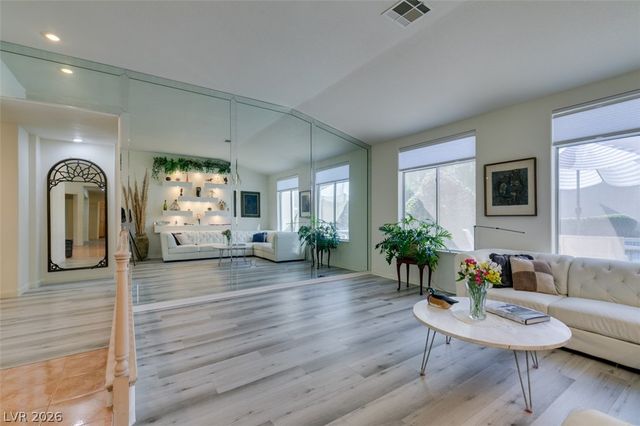 7813 Waterfalls Avenue, Las Vegas, NV 89128
