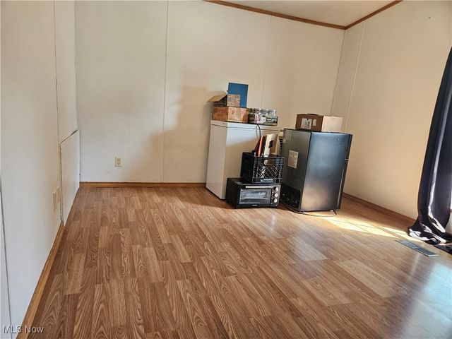 157 W Monroe Circle, Jefferson, OH 44047