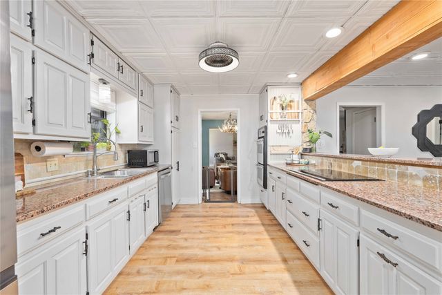 202 Quail Run, Brownwood, TX 76801