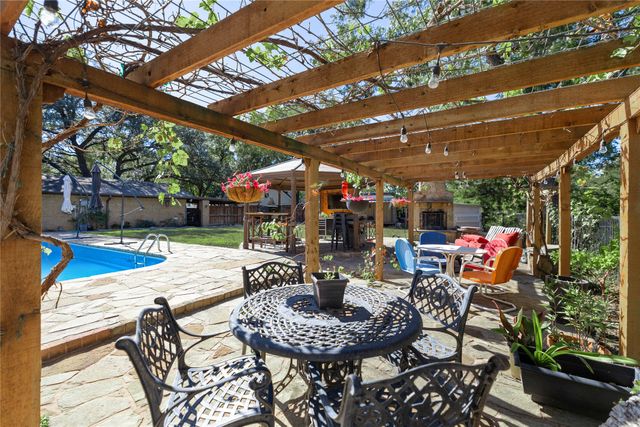 202 Quail Run, Brownwood, TX 76801