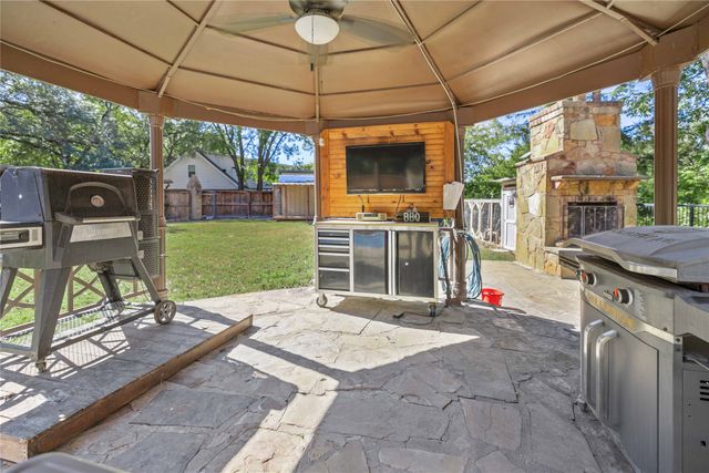 202 Quail Run, Brownwood, TX 76801