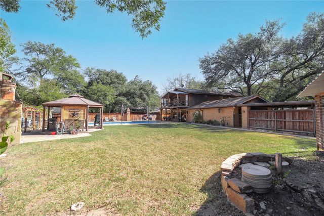 202 Quail Run, Brownwood, TX 76801