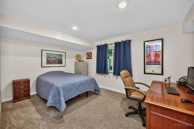 1822 Oak Grove Lane, Hamilton Twp, OH 45039