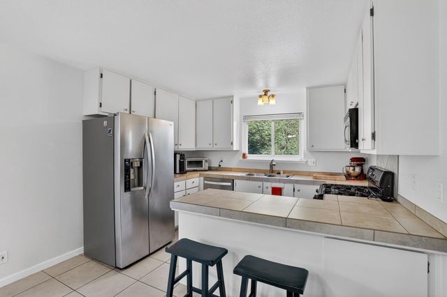 5640 Casa Grande Ave, Rocklin, CA 95677