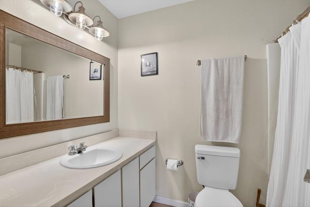 5640 Casa Grande Ave, Rocklin, CA 95677