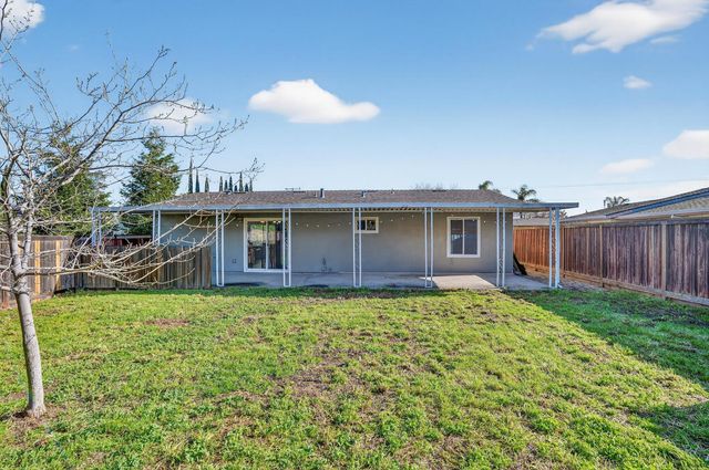 5640 Casa Grande Ave, Rocklin, CA 95677