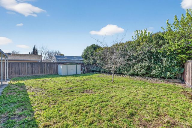 5640 Casa Grande Ave, Rocklin, CA 95677