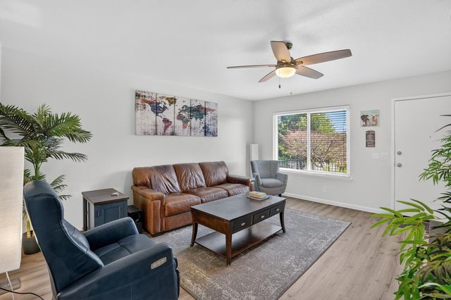 5640 Casa Grande Ave, Rocklin, CA 95677