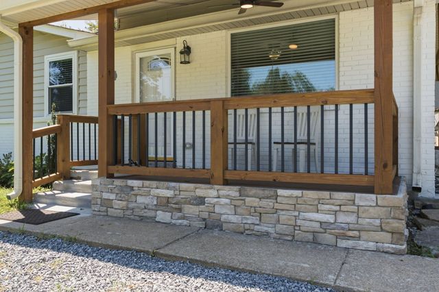 612 Wilkinson Ln, White House, TN 37188