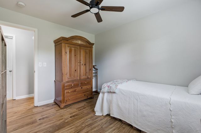 612 Wilkinson Ln, White House, TN 37188