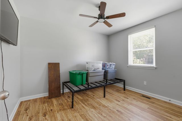 612 Wilkinson Ln, White House, TN 37188