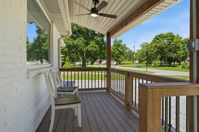 612 Wilkinson Ln, White House, TN 37188