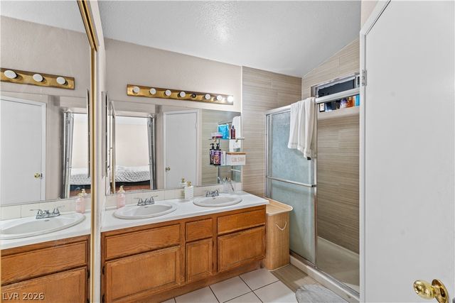 1972 Weenap Drive, Las Vegas, NV 89108