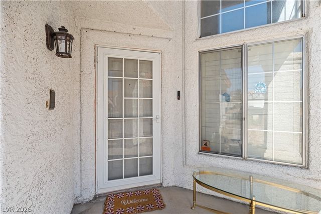 1972 Weenap Drive, Las Vegas, NV 89108