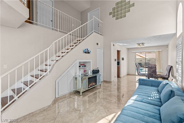 1972 Weenap Drive, Las Vegas, NV 89108