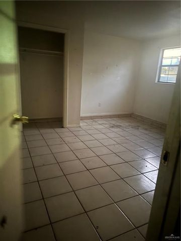 800 S Kansas Avenue, Weslaco, TX 78596