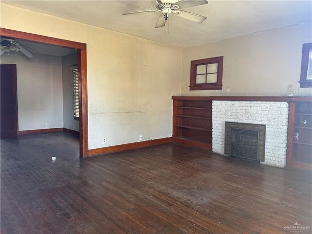 800 S Kansas Avenue, Weslaco, TX 78596