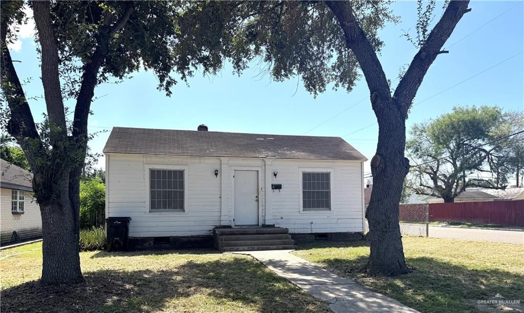 800 S Kansas Avenue, Weslaco, TX 78596