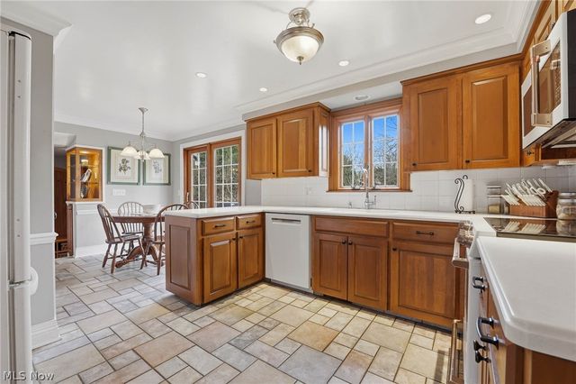 2033 Red Coach Road NW, North Canton, OH 44720