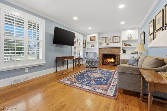 2033 Red Coach Road NW, North Canton, OH 44720