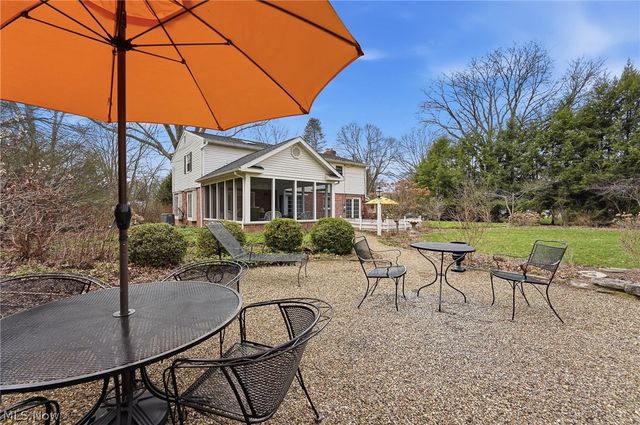 2033 Red Coach Road NW, North Canton, OH 44720