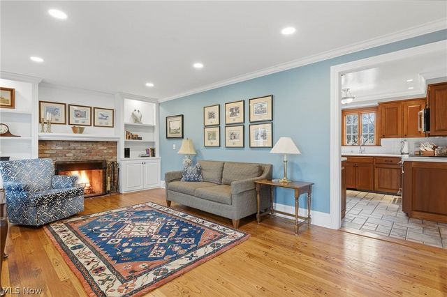 2033 Red Coach Road NW, North Canton, OH 44720