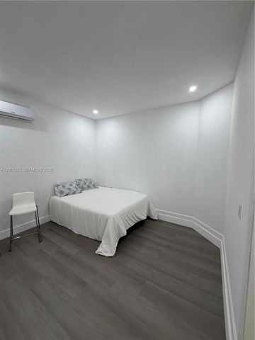 2442 NE 3rd Ct A, Homestead, FL 33033