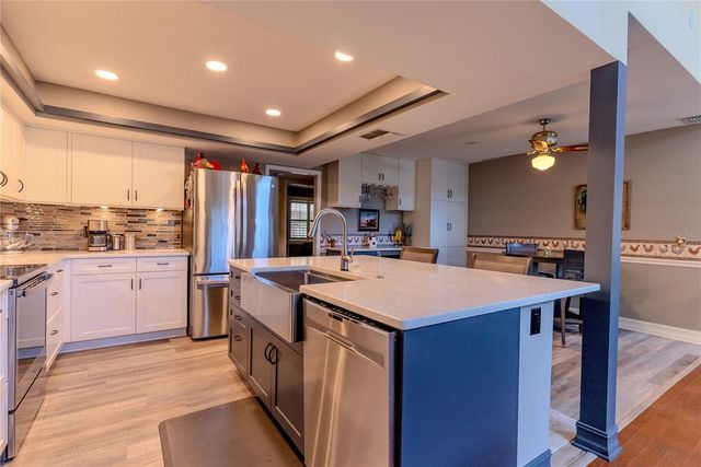 14 BAYWOOD DRIVE, Palm Harbor, FL 34683