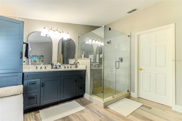 14 BAYWOOD DRIVE, Palm Harbor, FL 34683