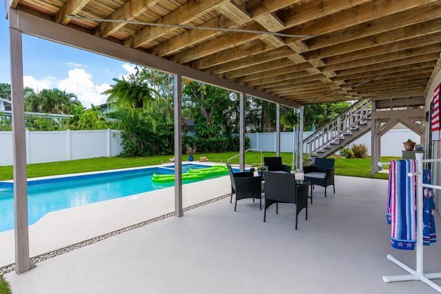 14 BAYWOOD DRIVE, Palm Harbor, FL 34683