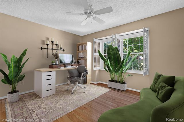 41703 Kirkwood Drive, Novi, MI 48377