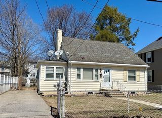 27 Hartwell Street, Waltham, MA 02453